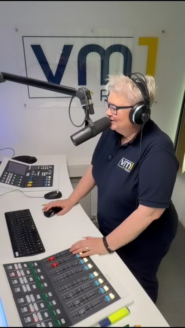 Der VM1-Nachmittag mit Lilly Staudigl und euren Musikwünschen! 👏🏻 Ab 15 Uhr geht's los, lasst uns wissen, was ihr hören wollt unter ➡️ 013 666 77777 🎶

@lillystaudigl