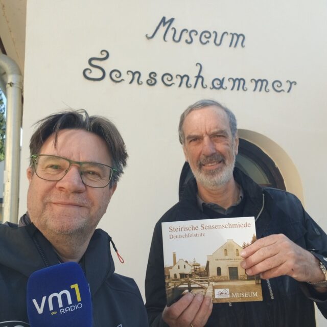 In den heutigen Heimatgrüßen meldet sich unser Karli Lenz aus einem ganz besonderen Museum, nämlich aus dem Sensenwerk in Deutschfeistritz. Das Sensenwerk wurde 1849 in Betrieb genommen und bis 1984 wurde dort produziert. Über 60.000 Sensen verließen jährlich das Werk und erfreuten aufgrund ihrer guten "Schneid" die Bauern. Um 11 Uhr hören wir mehr! 👏