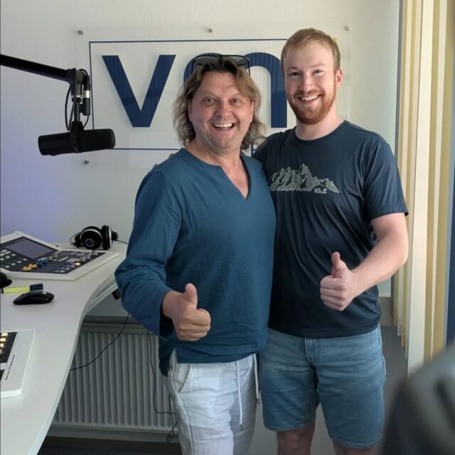 Läts fetz ON AIR 🎤🎶 Danke für den Besuch bei uns im VM1 Studio! 👏🏻

@laetsfetz_official