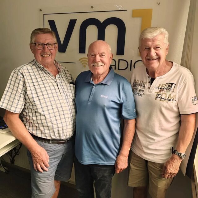 Anderl und Friedl vom Zellberg Duo sind heute bei unserem lieben Ingo im VM1 Studio zu Gast! Gleich hören wir sie beim VM1 Frühschoppen - seid dabei! 👏🏻🎶

@ingorottermoderator