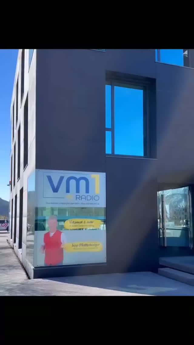 Bald geht's los mit zwei Stunden bester Oberkrainer Musik, euren Musikwünschen (📞 013 666 77777) und unserem lieben Sepp Mattlschweiger! ➡️ Ab 20 Uhr hier bei uns auf Radio VM1. 👏🏻

@sepp_mattlschweiger