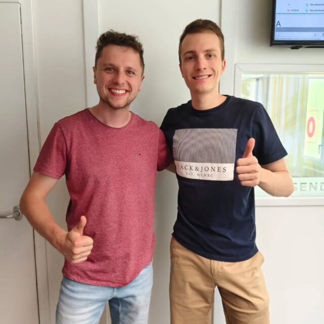 Jetzt bei Philipp Bammer live im Studio zu Gast: ➡️ Die Goaßsteigbuam mit dem neuen Album „Der Steirerschmäh tuat net weh“ 🎶🎤 

@die_goass_steigbuam