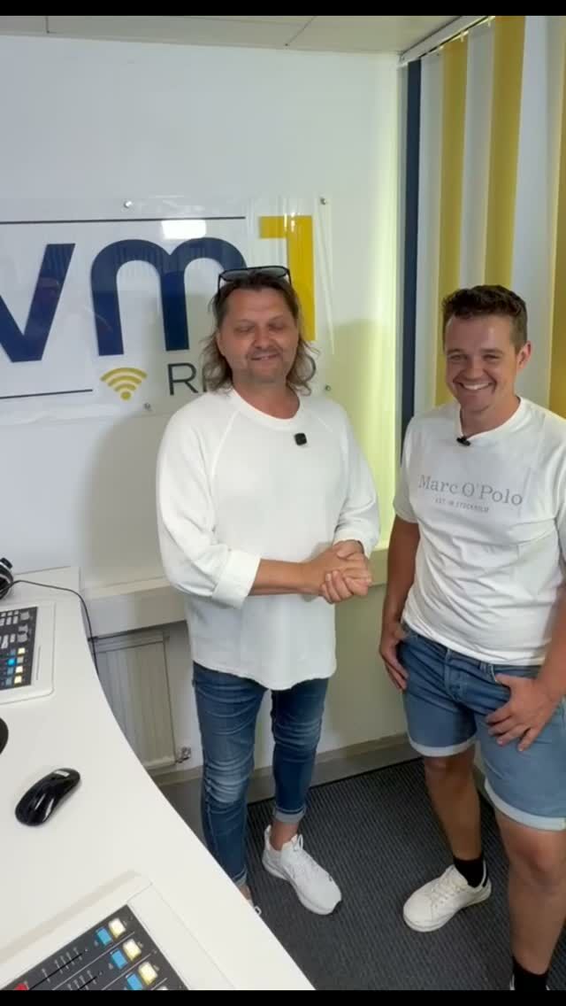 Patrick Steindl ist wenige Tage vor dem Finale bei Immer wieder Sonntags im Europapark Rust bei uns zu Gast! ➡️ Jetzt live im VM1 Nachmittag bei Wolfgang Gmoser! 🎶🎤

@patrick.steindl93 @wolfgang.c.gmoser